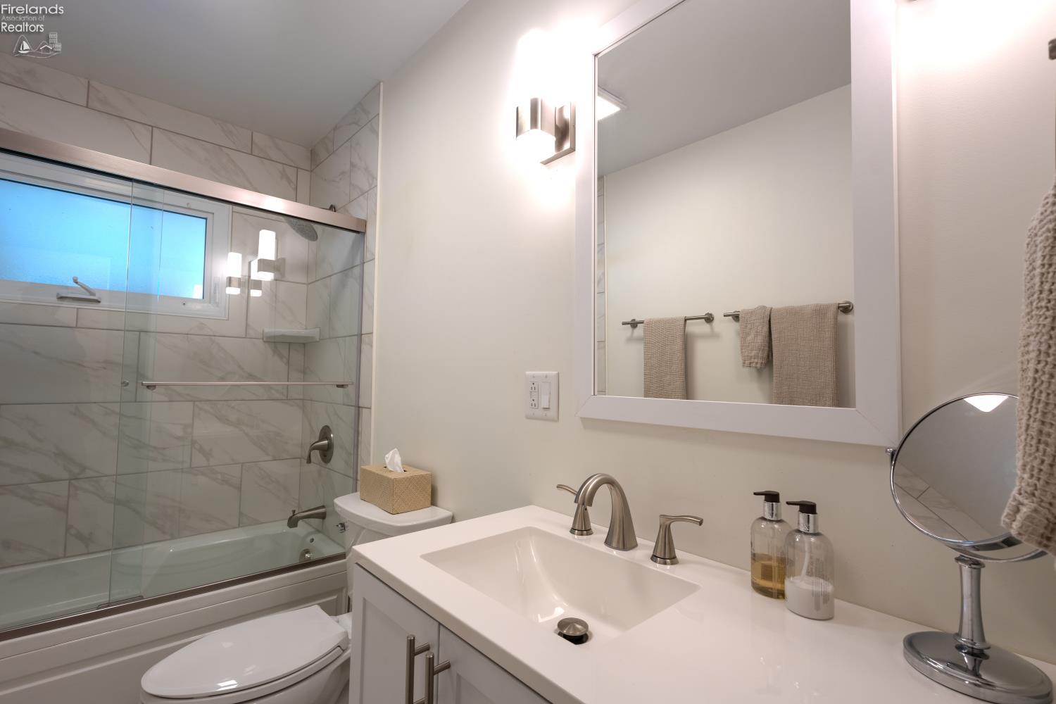 2136 South Oldgate Road Sandusky, OH 44870 - Photo 21 of 40 Gallery Image 21