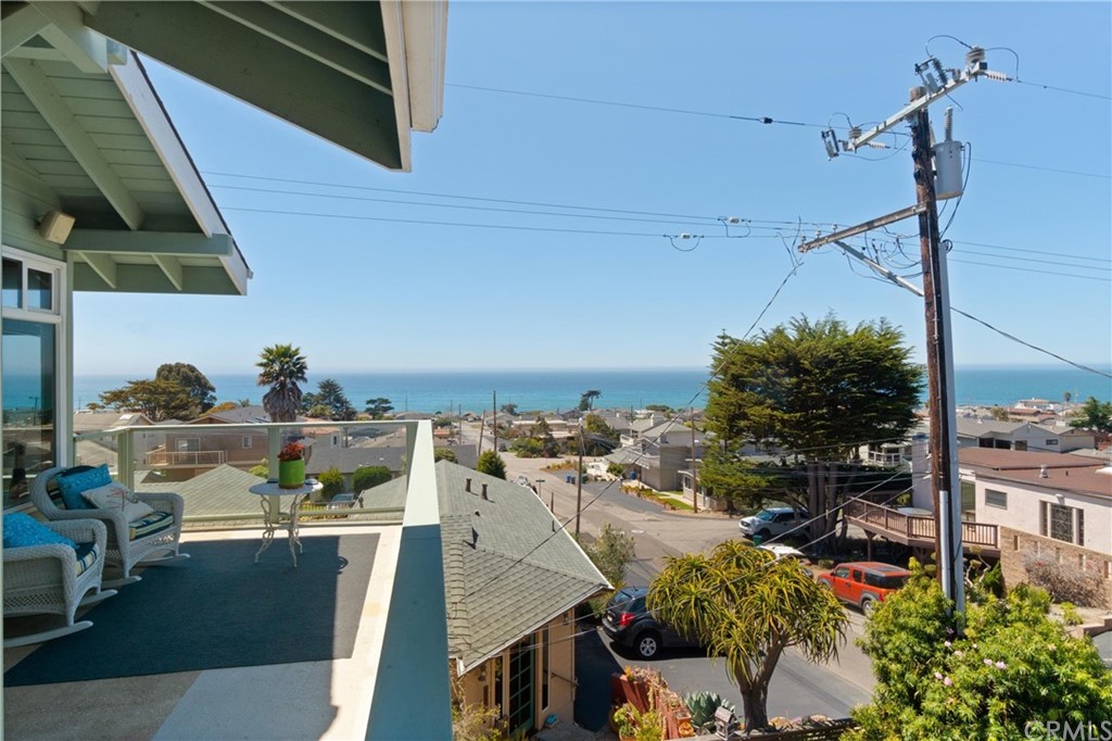 188 8th Street Cayucos, CA 93430 - Photo 23 of 33 a view of city from balcony