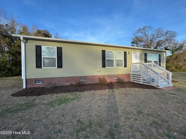 $2,000 | 113 Moores Landing Road, Hampstead, NC 28443