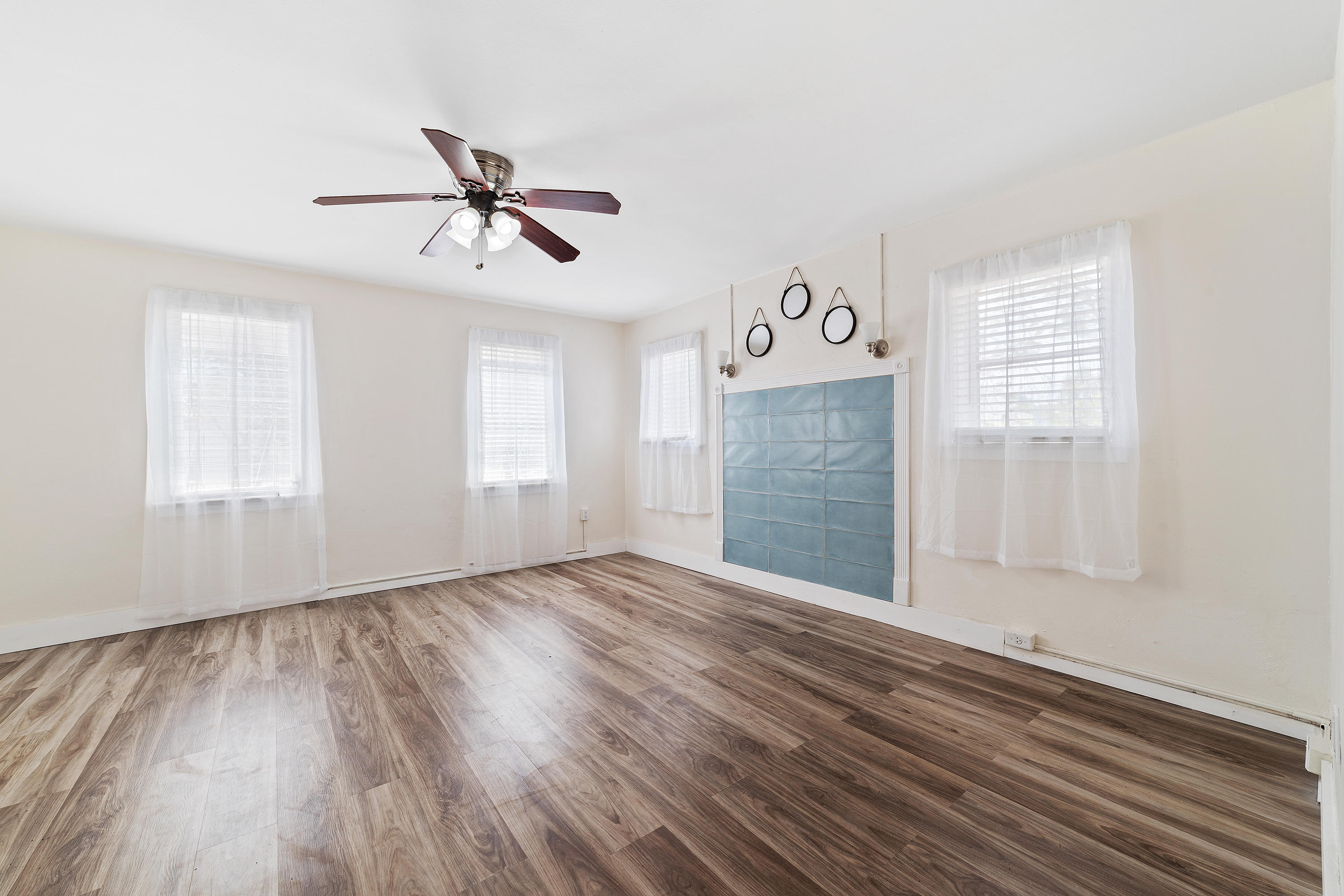 40 West 10th Street Riviera Beach, FL 33404 - Photo 18 of 37 _DSC8358