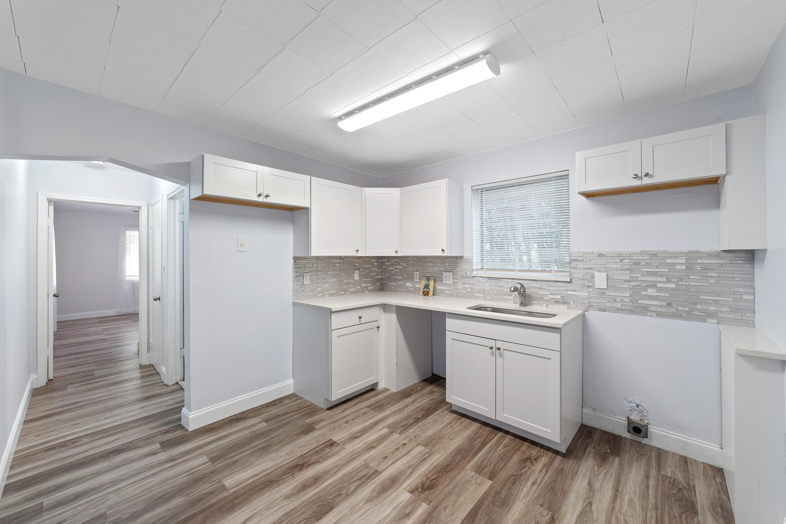40 West 10th Street Riviera Beach, FL 33404 - Photo 29 of 37 _DSC8448
