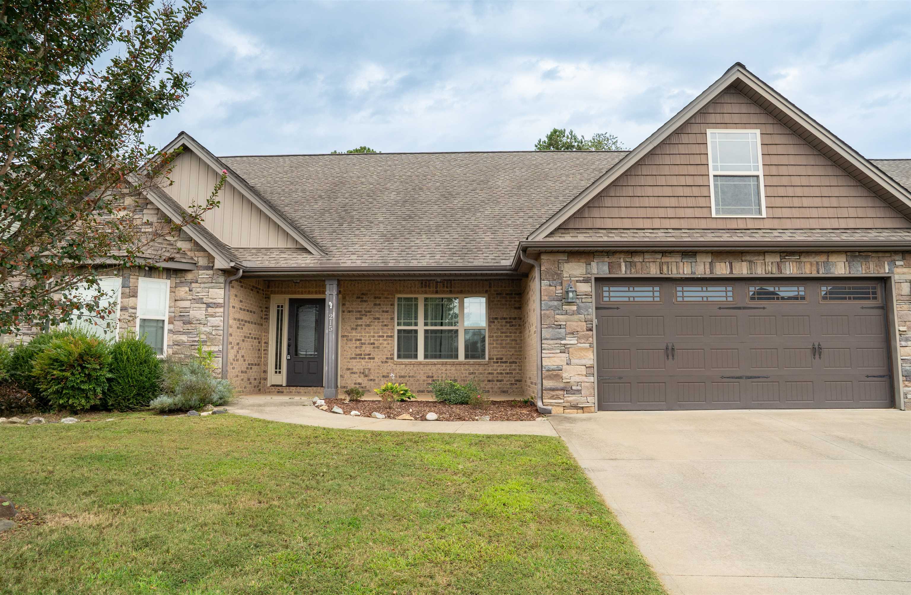 215 Longmont Drive Boiling Springs, SC 29316 - Photo 1 of 38