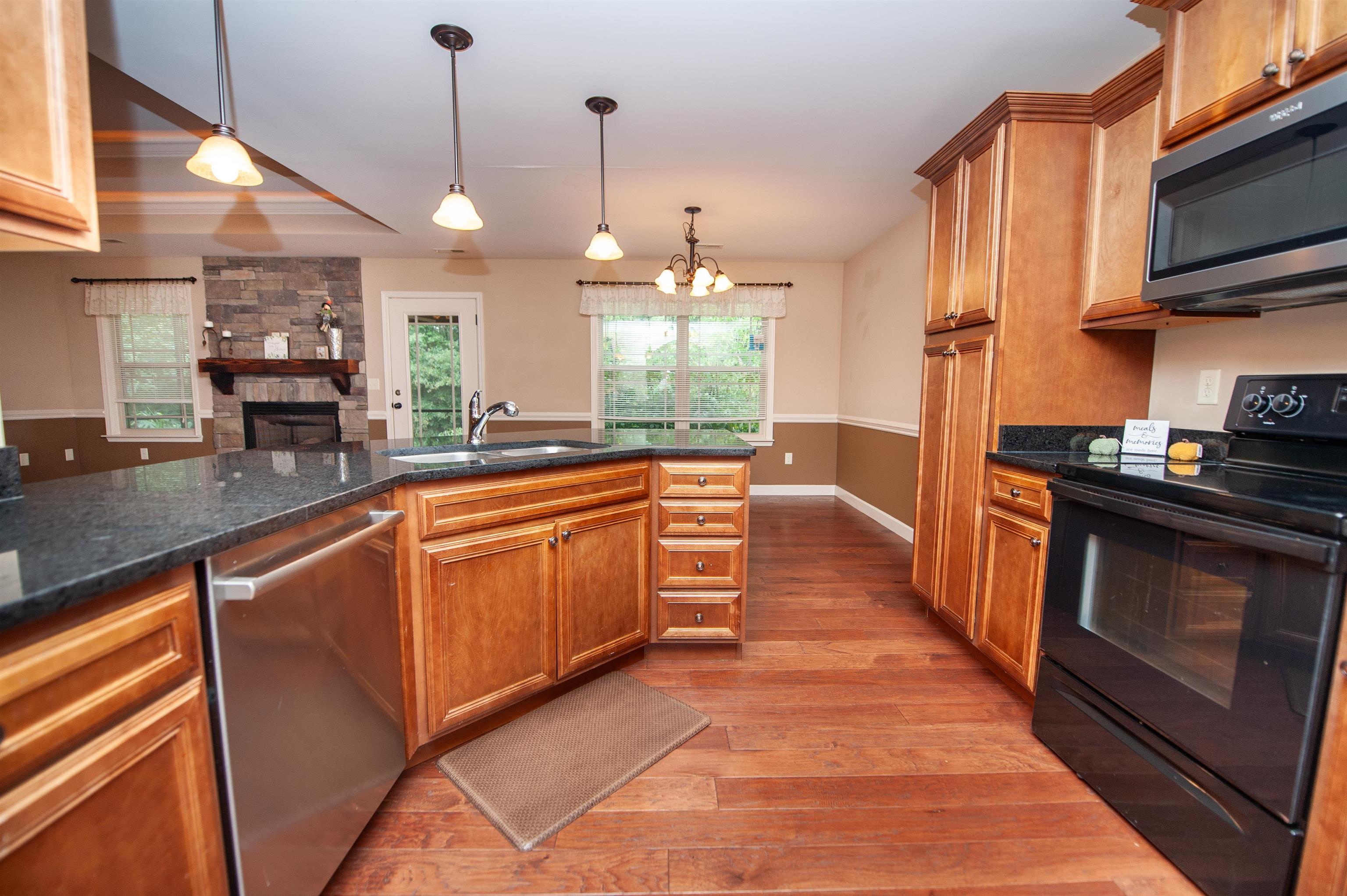 215 Longmont Drive Boiling Springs, SC 29316 - Photo 11 of 38