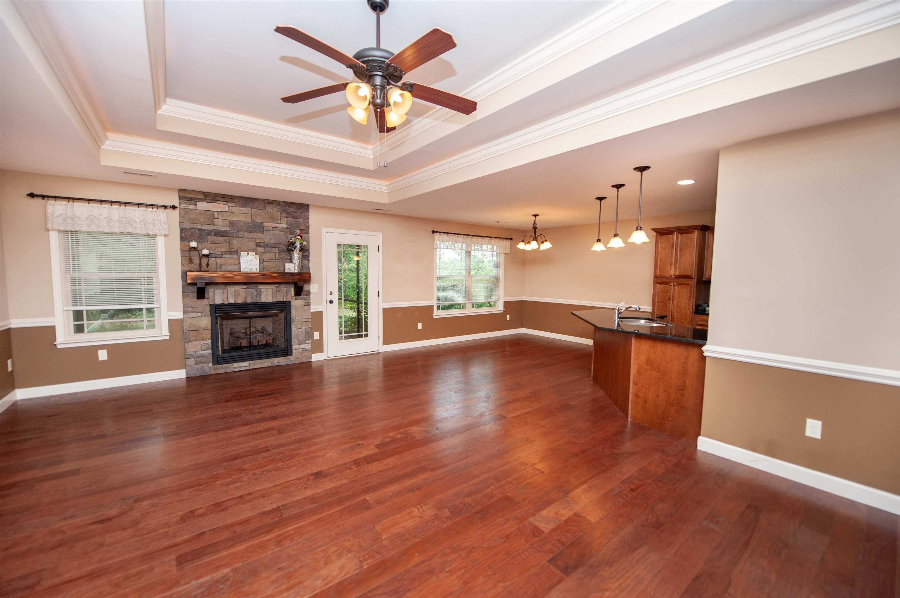 215 Longmont Drive Boiling Springs, SC 29316 - Photo 4 of 38