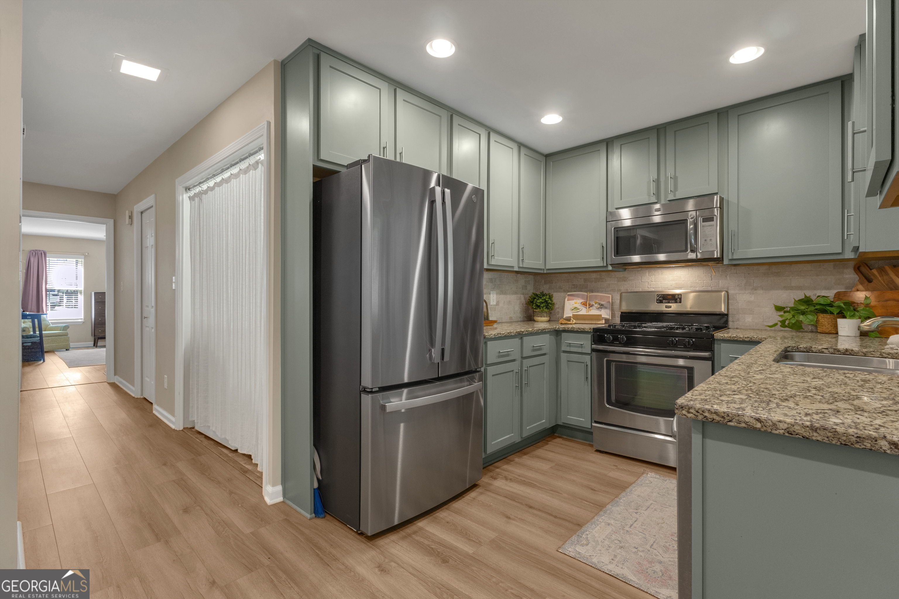 507 Ridgefield Drive Peachtree City, GA 30269 - Photo 14 of 60
