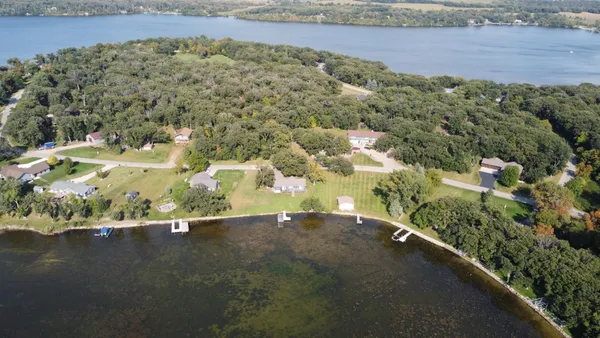 $199,900 | 27361 Oak Point Road, Elbow Lake, MN 56531