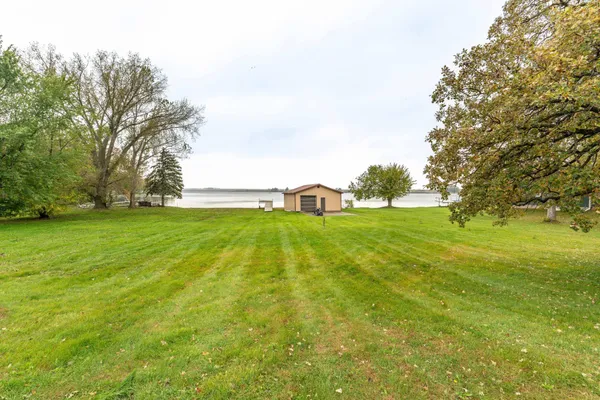 $199,900 | 27361 Oak Point Road, Elbow Lake, MN 56531