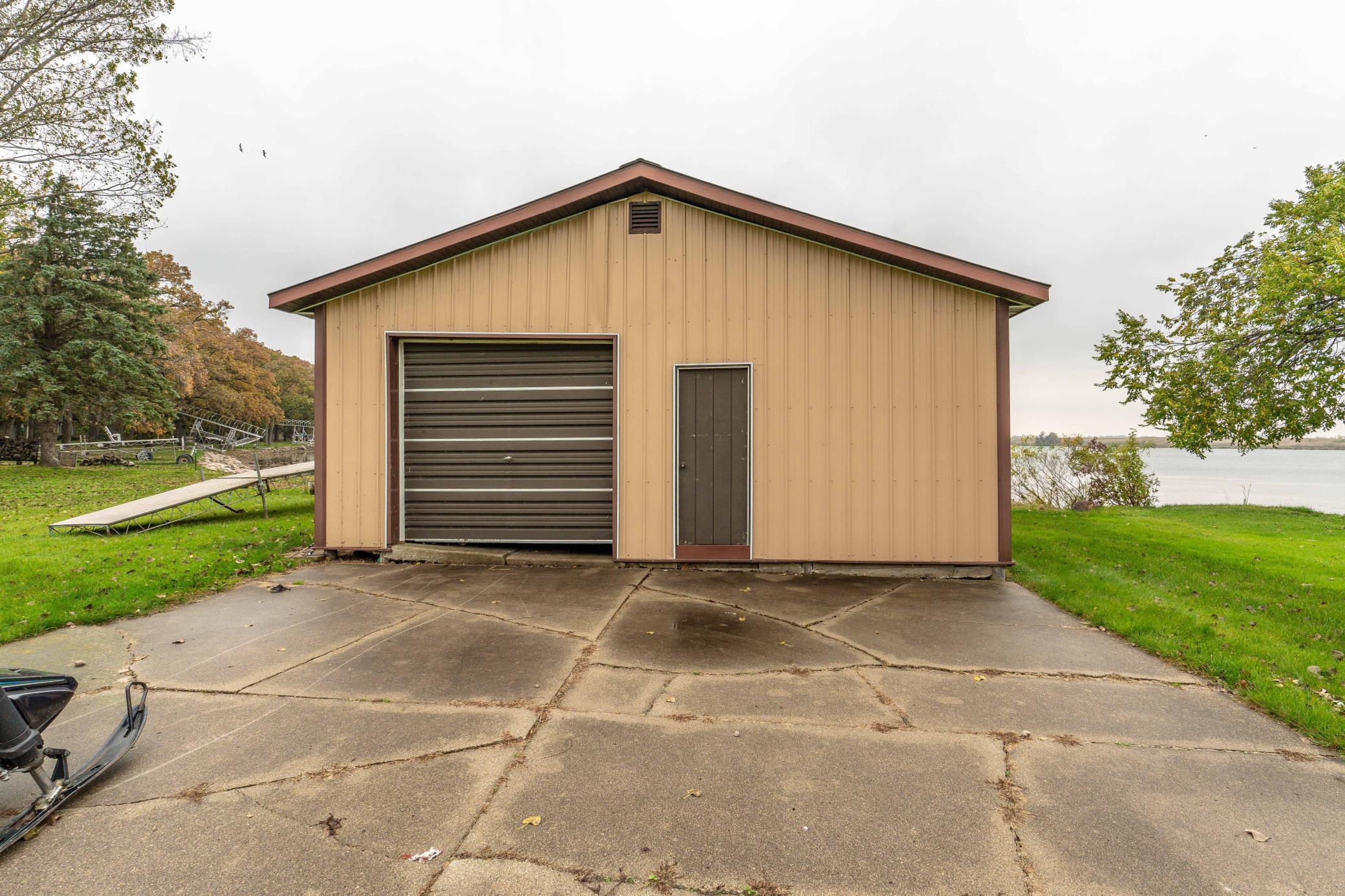 27361 Oak Point Road Elbow Lake, MN 56531 - Photo 8 of 16