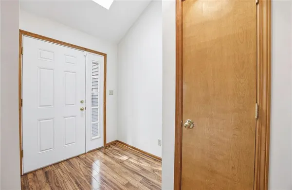 $349,900 | 6721 North St Clair Court, Kansas City, MO 64151