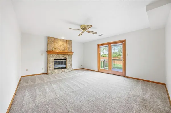 $349,900 | 6721 North St Clair Court, Kansas City, MO 64151