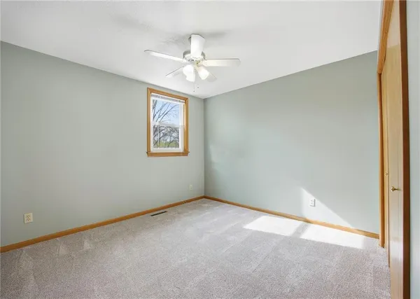 $349,900 | 6721 North St Clair Court, Kansas City, MO 64151