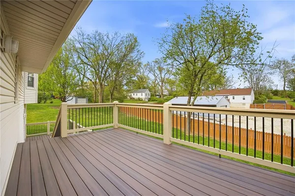 $349,900 | 6721 North St Clair Court, Kansas City, MO 64151