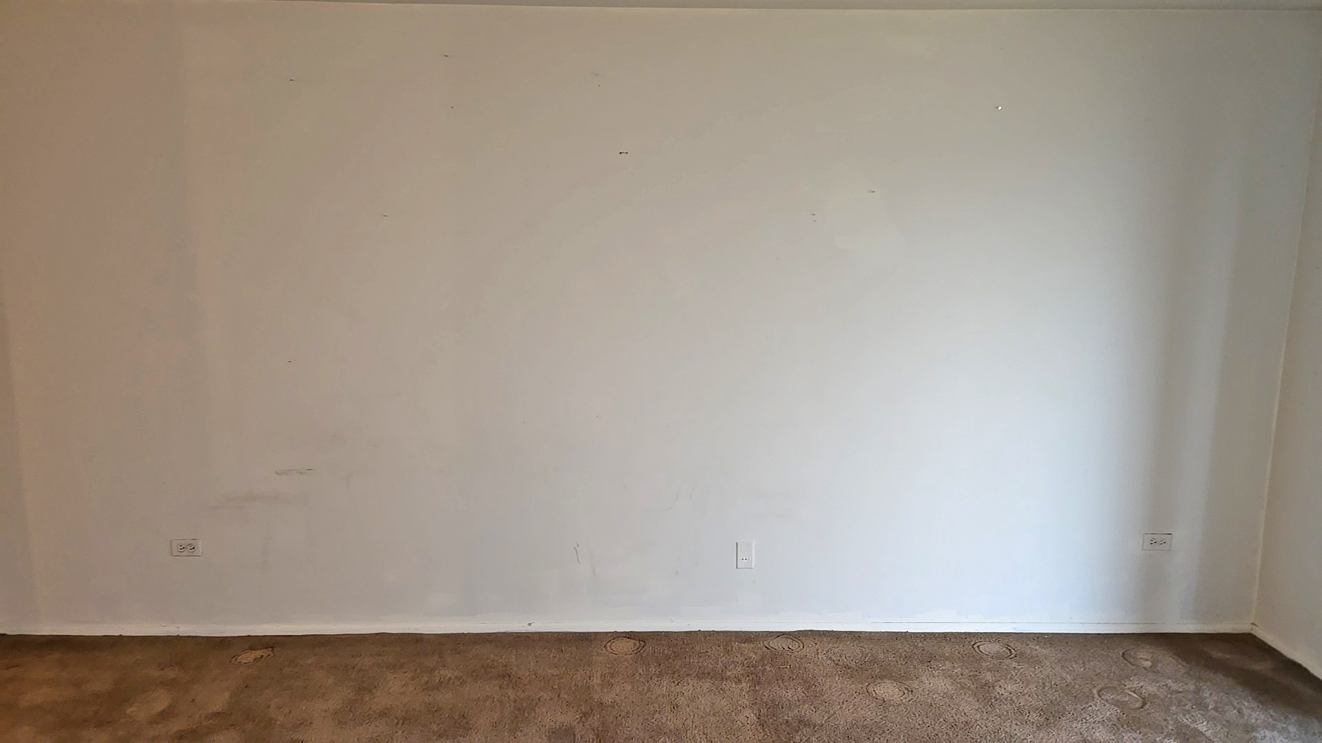 14621 Greenwood Road, Unit 406 Dolton, IL 60419 - Photo 5 of 21 a view of an empty room