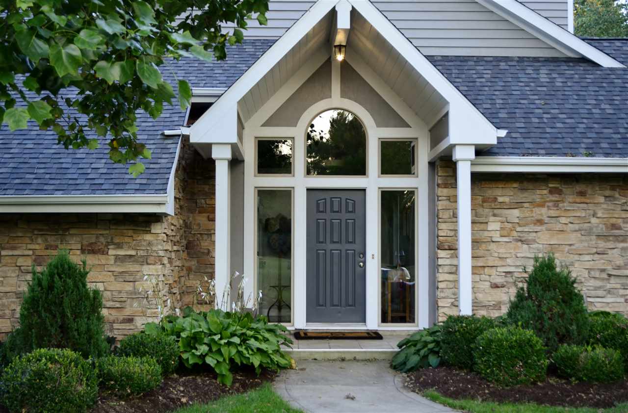3815 West Hamilton Road South Fort Wayne, IN 46814 - Photo 2 of 36