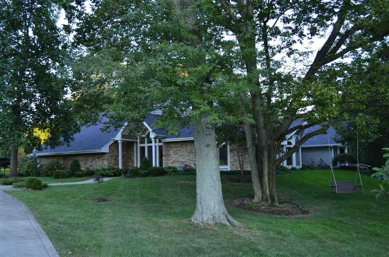 3815 West Hamilton Road South Fort Wayne, IN 46814 - Photo 3 of 36