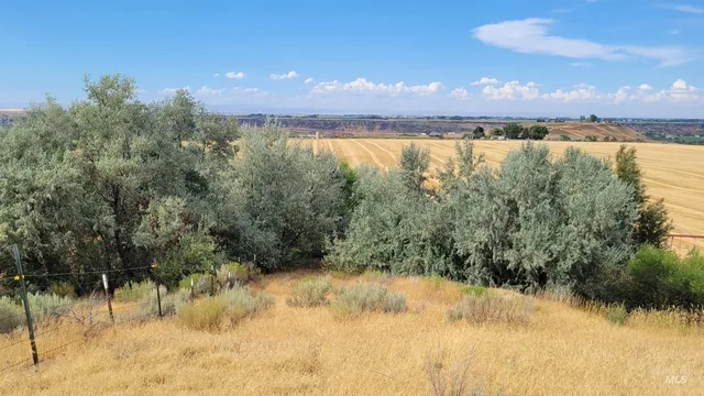 $200,000 | 1250 East (parcel 2), Buhl, ID 83316