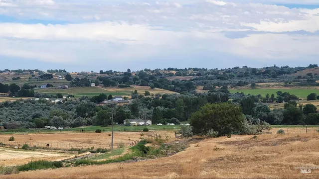 $200,000 | 1250 East (parcel 2), Buhl, ID 83316