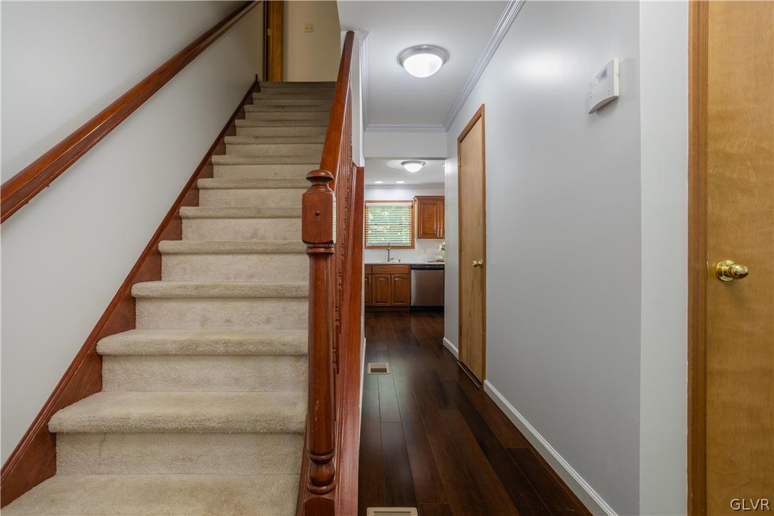 3348 Oberon Road Tobyhanna, PA 18466 - Photo 2 of 22 a view of an entryway