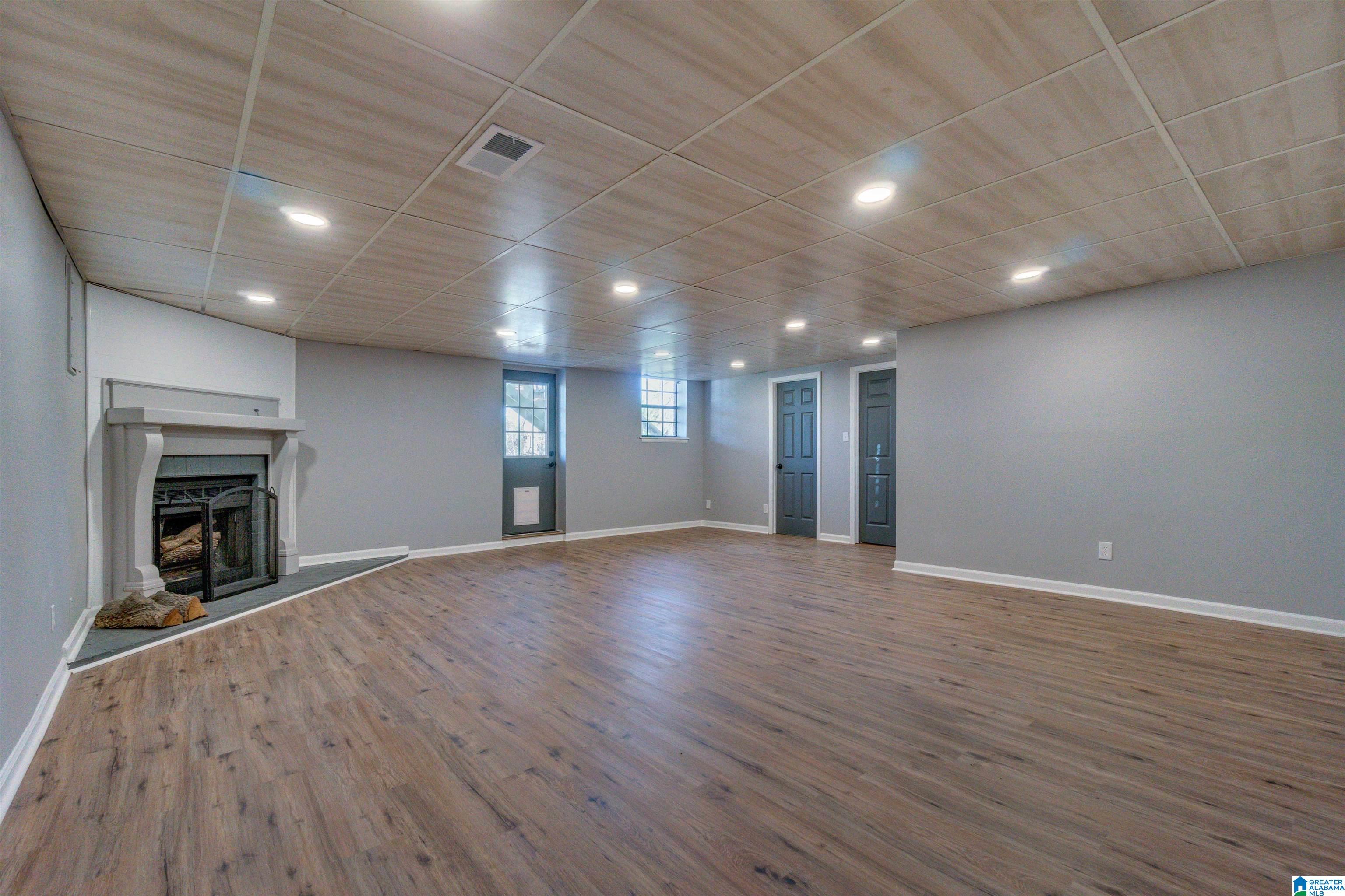 201 Port S Lane Alabaster, AL 35007 - Photo 37 of 49
