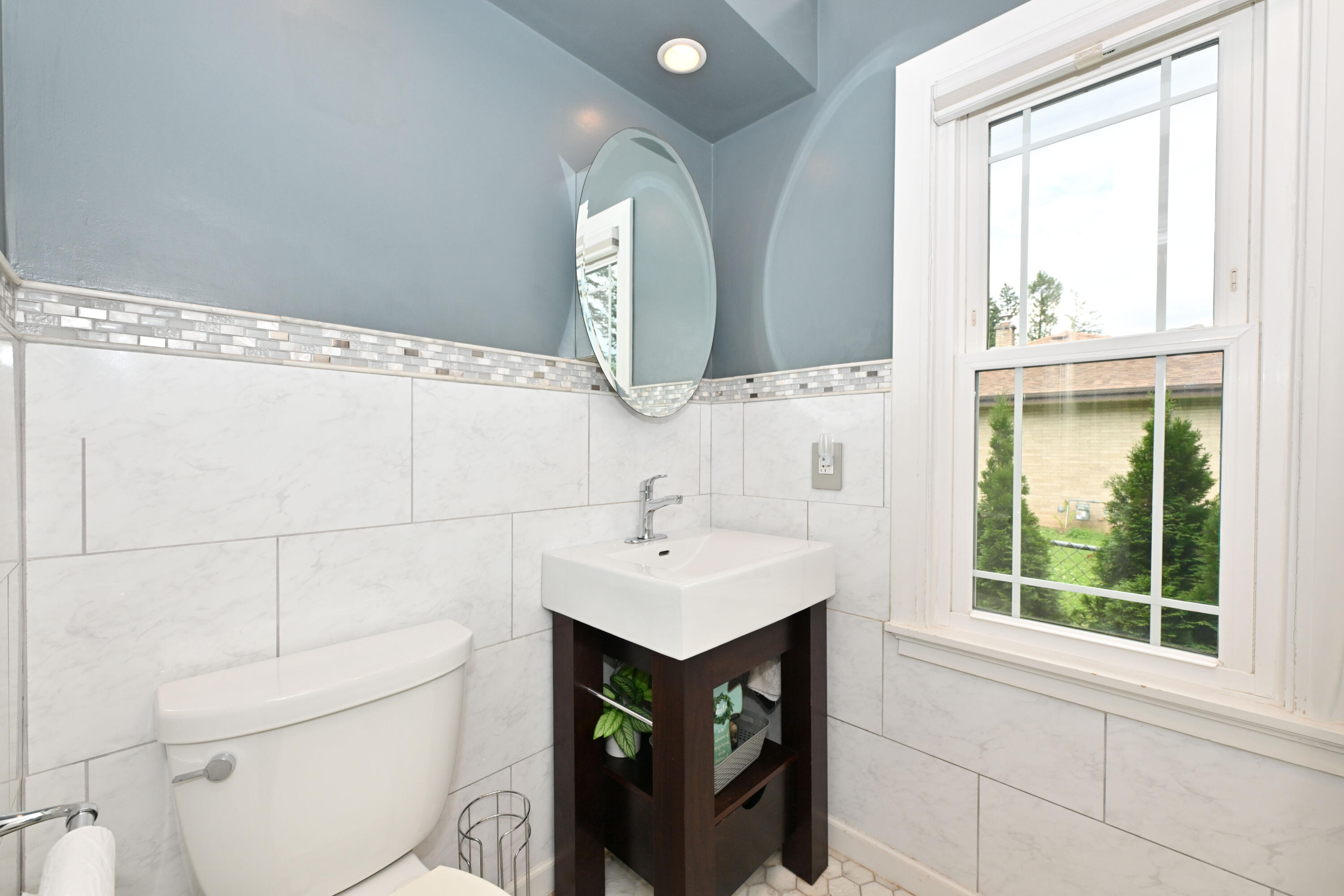 10518 West Spring Green Road Greenfield, WI 53228 - Photo 11 of 38 Photo (13)