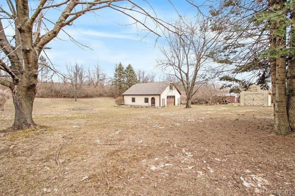 1945 East Dryden Road Metamora, MI 48455 - Photo 45 of 49 032919_13.jpg