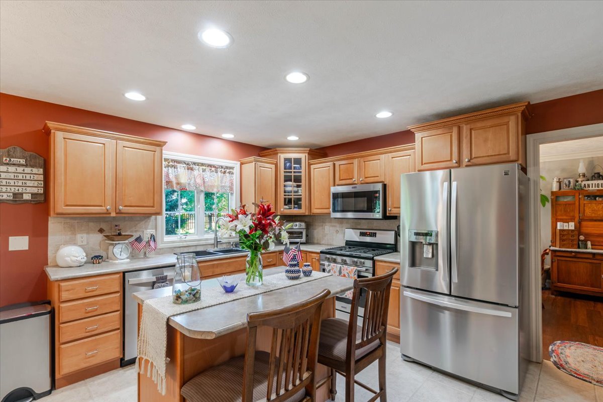 3711 Rave Road Bloomington, IL 61704 - Photo 11 of 56