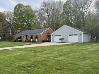 232 Hawthorne Road Marshall, MI 49068 - Photo 7 of 42 IMG_9791