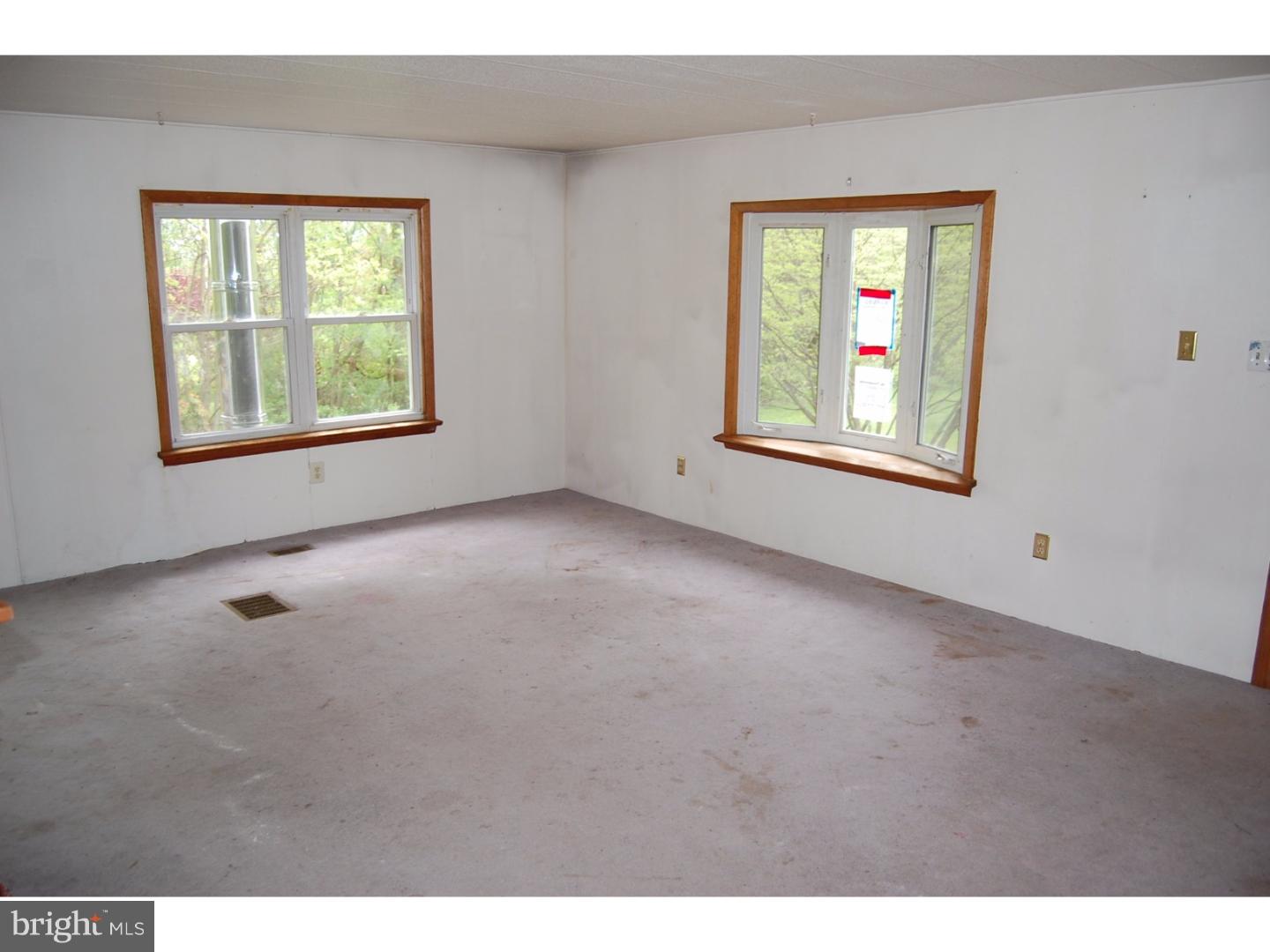 305 Reid Road Coatesville, PA 19320 - Photo 8 of 25 Gallery Image 8