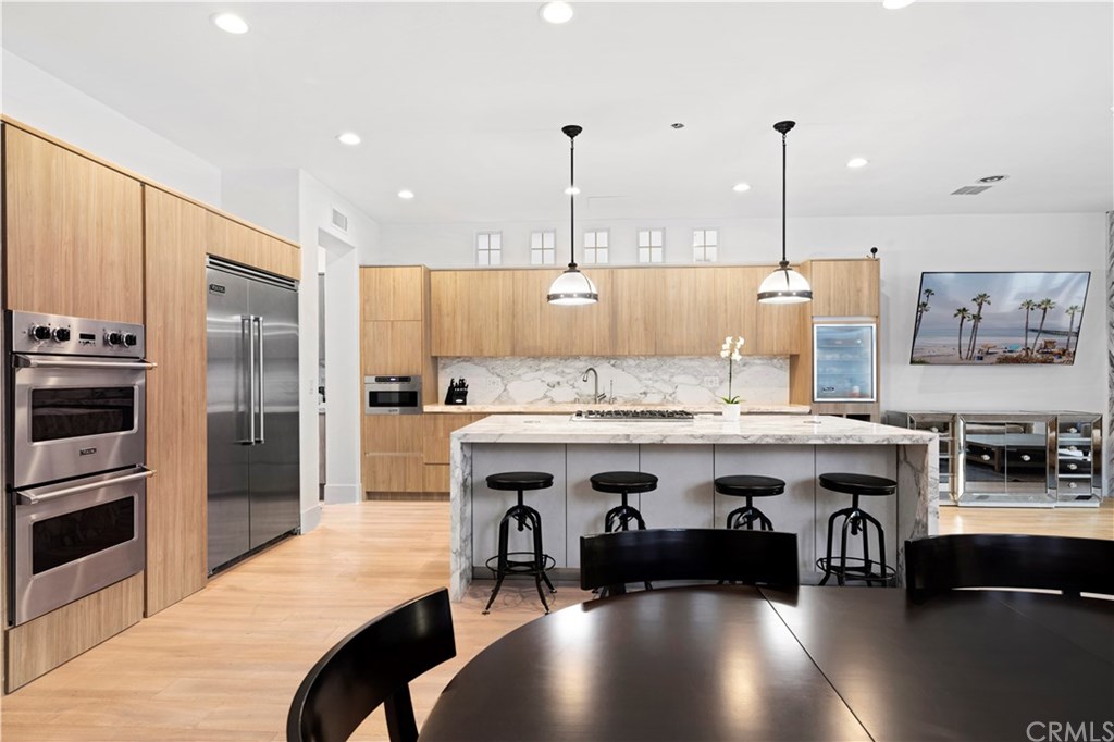 9 Seabluff Newport Beach, CA 92660 - Photo 14 of 39