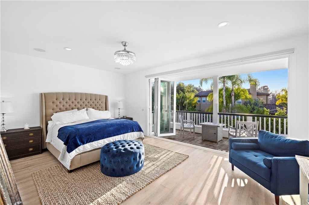 9 Seabluff Newport Beach, CA 92660 - Photo 16 of 39