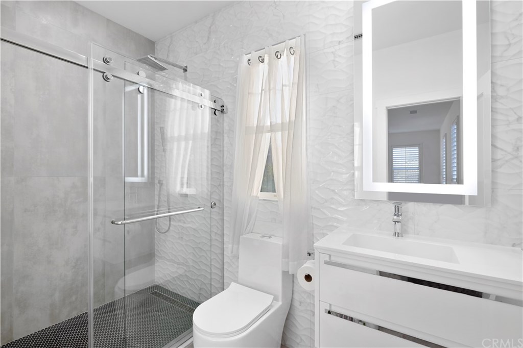 9 Seabluff Newport Beach, CA 92660 - Photo 23 of 39