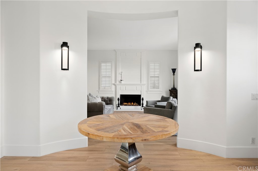 9 Seabluff Newport Beach, CA 92660 - Photo 6 of 39