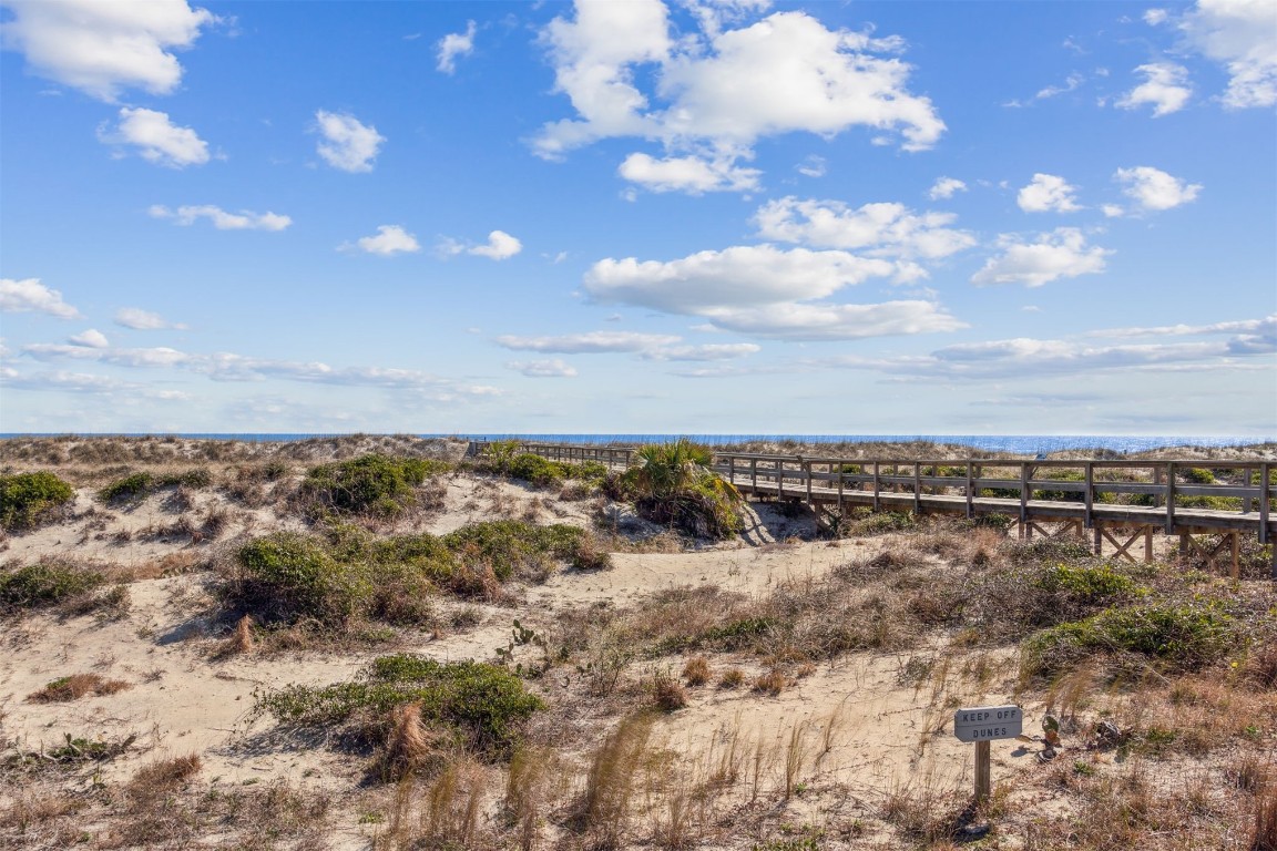 95078 Sandpiper Loop Fernandina Beach, FL 32034 - Photo 34 of 38 a view of a city