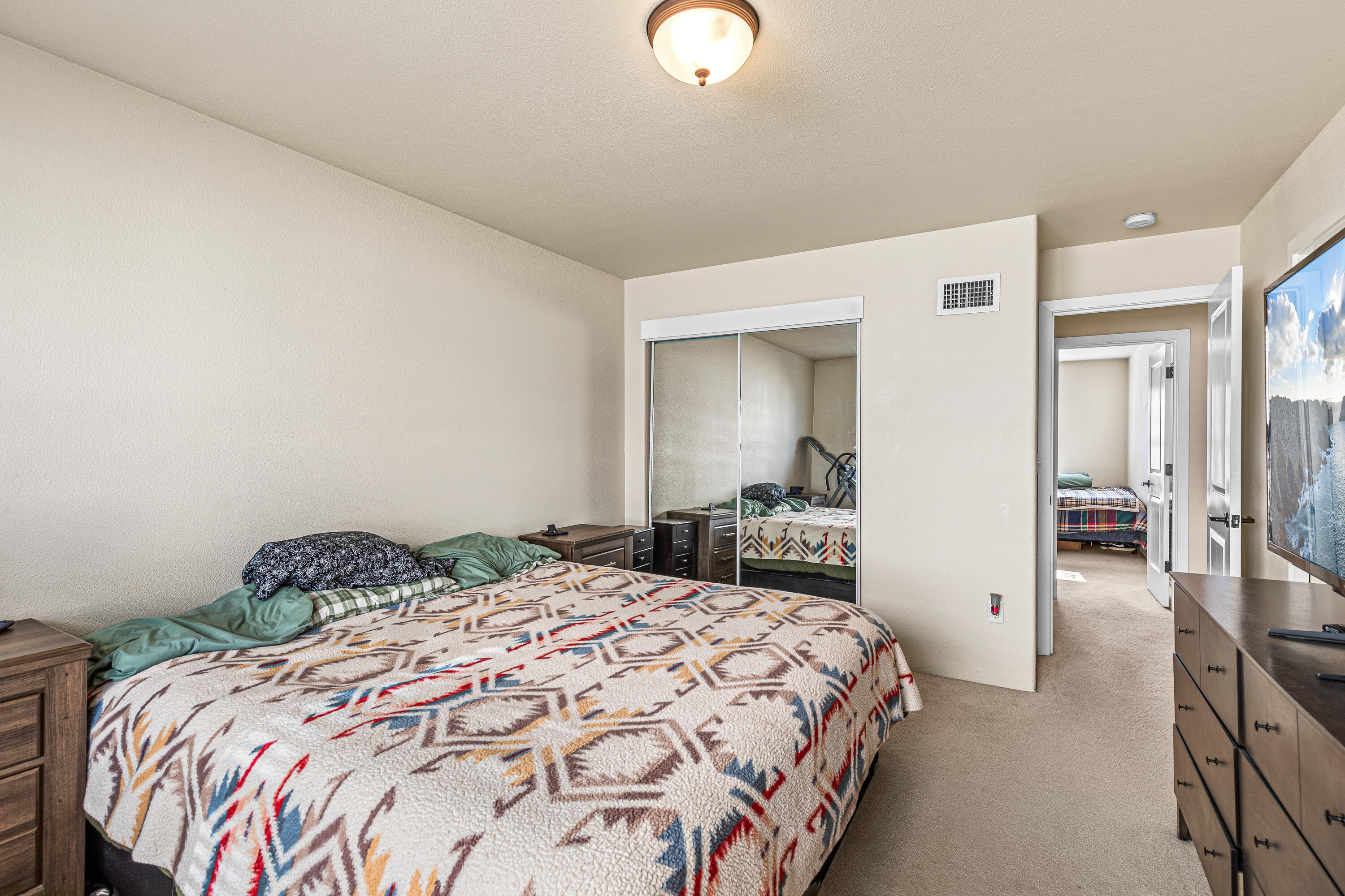 155 Casey Way Central Point, OR 97502 - Photo 13 of 22 13-Primary Bedroom