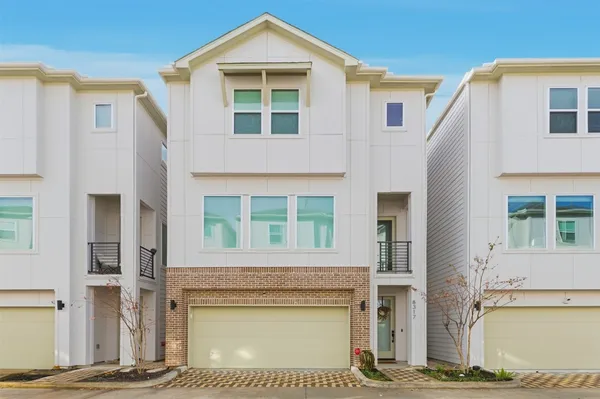 $3,000 | 8317 Brecha Lane, Houston, TX 77055