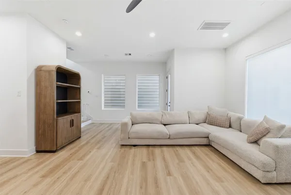 $3,000 | 8317 Brecha Lane, Houston, TX 77055