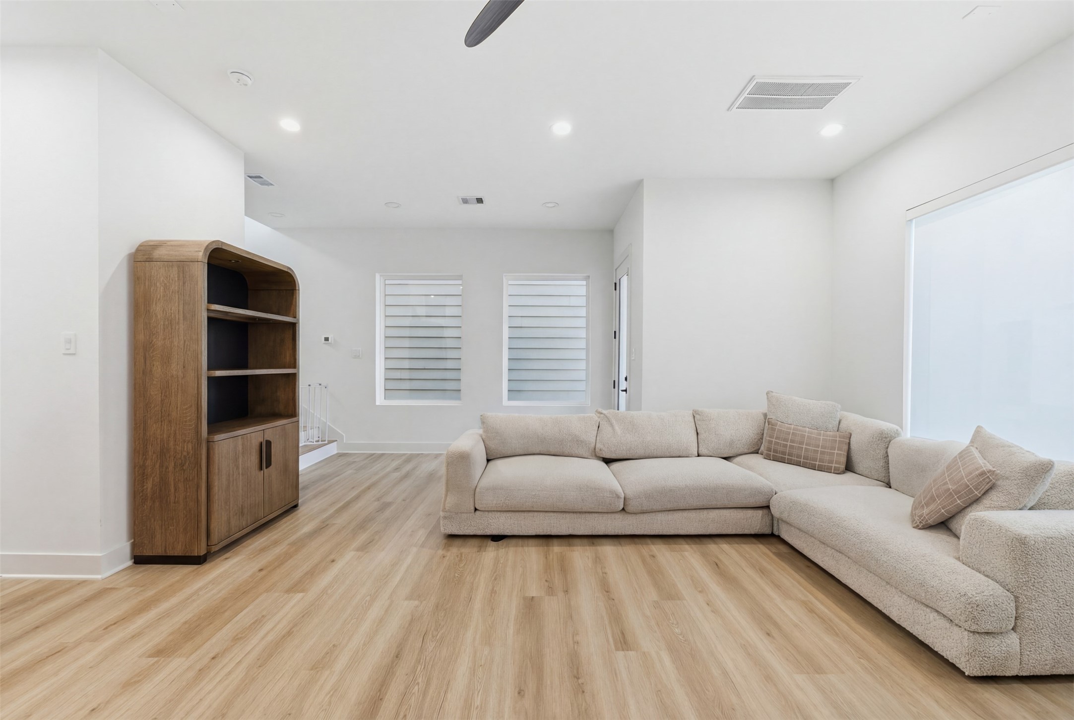 8317 Brecha Lane Houston, TX 77055 - Photo 6 of 13