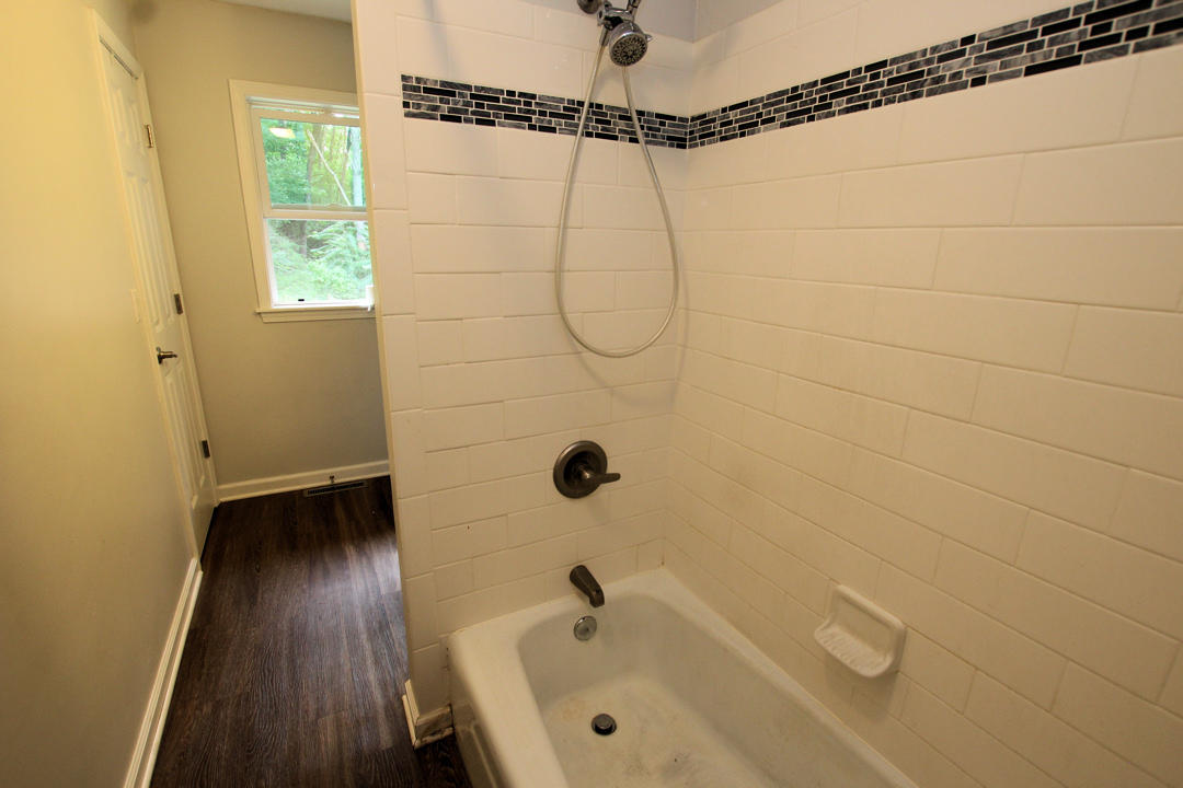 11285 Sikkenga Road Montague, MI 49437 - Photo 6 of 15 IMG_9869