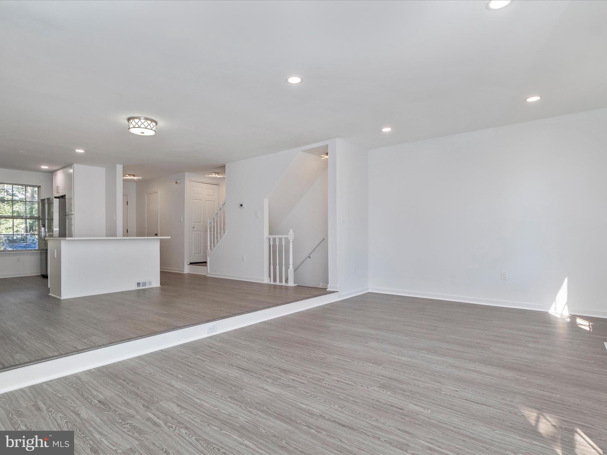 3930 Ferrara Drive Silver Spring, MD 20906 - Photo 14 of 45 Living Area