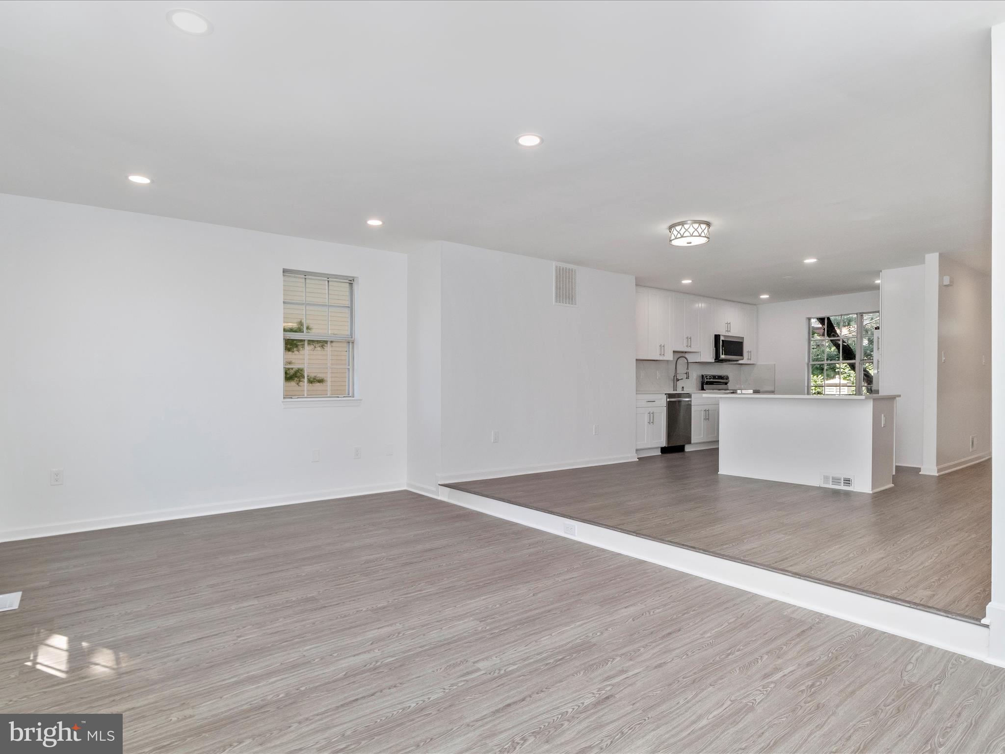 3930 Ferrara Drive Silver Spring, MD 20906 - Photo 15 of 45 Living Area