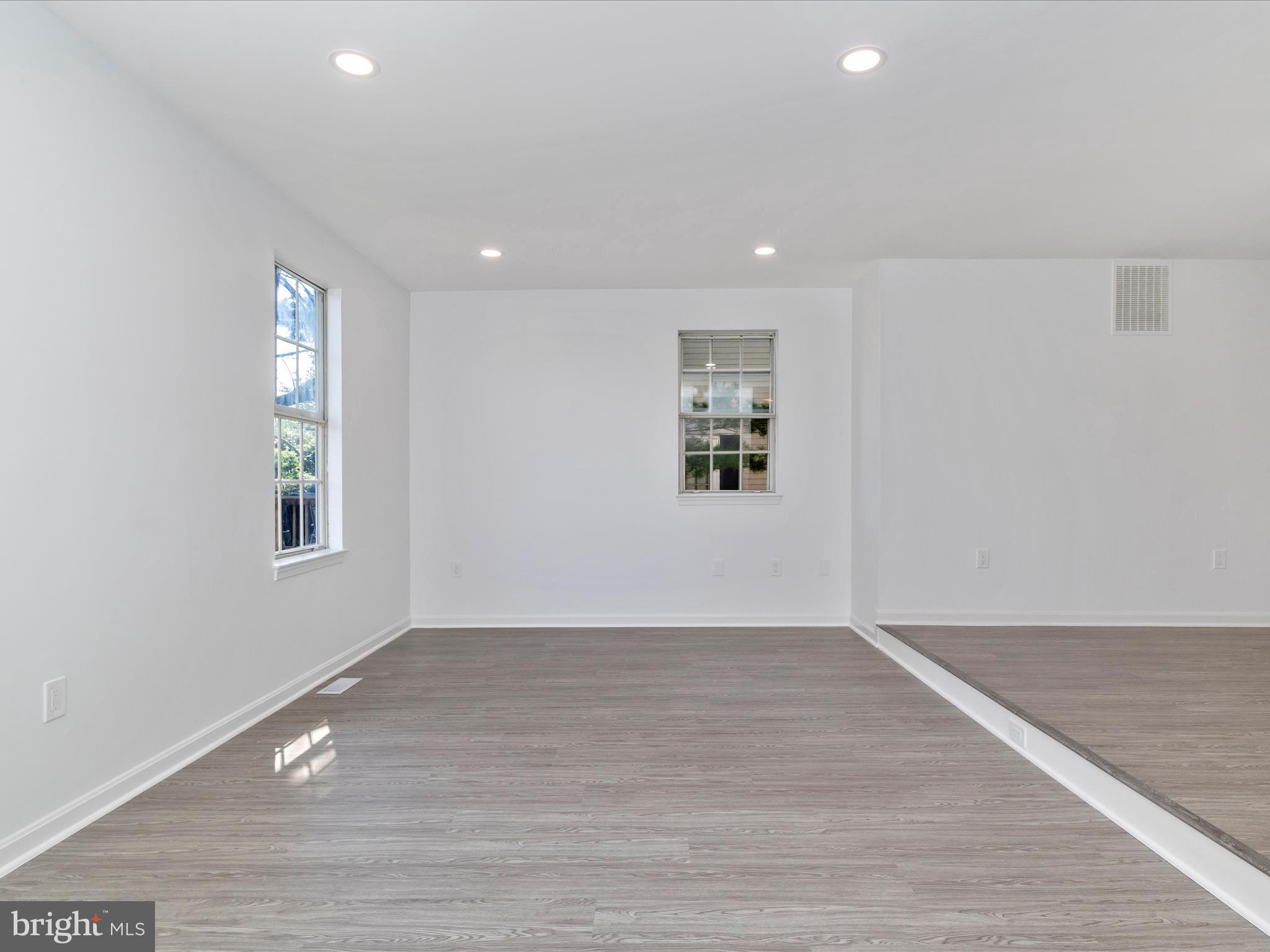3930 Ferrara Drive Silver Spring, MD 20906 - Photo 16 of 45 Living Area