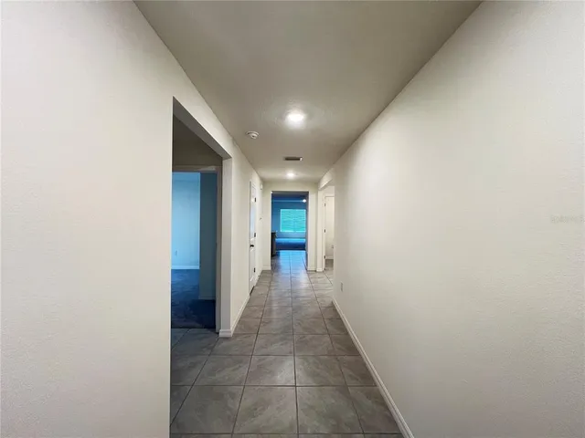 $1,899 | 586 West Twisted Oaks Drive, Beverly Hills, FL 34465