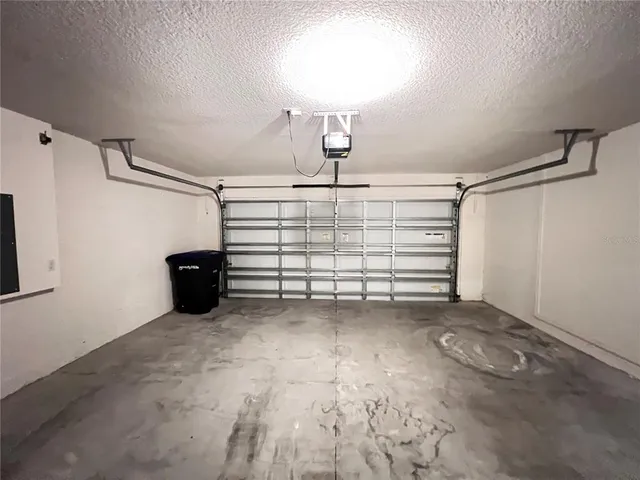 $1,899 | 586 West Twisted Oaks Drive, Beverly Hills, FL 34465