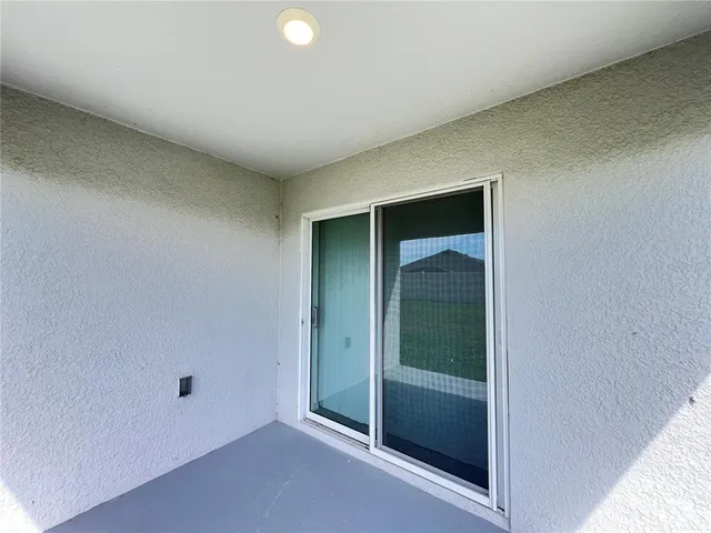 $1,899 | 586 West Twisted Oaks Drive, Beverly Hills, FL 34465