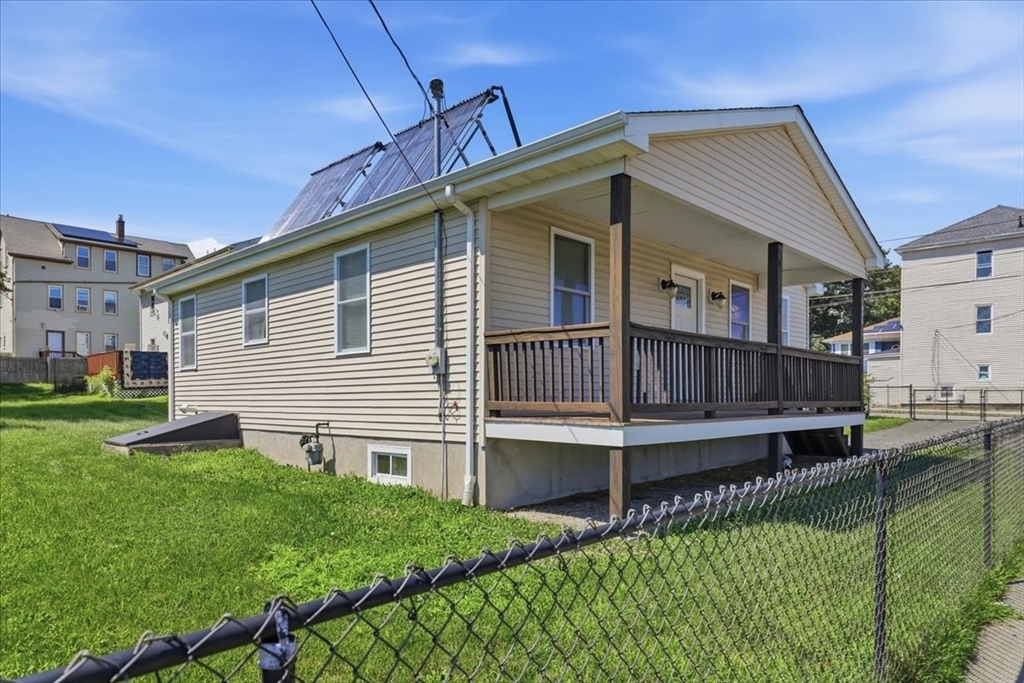 1033 Rodman Street Fall River, MA 02721 - Photo 7 of 37 Gallery Image 7