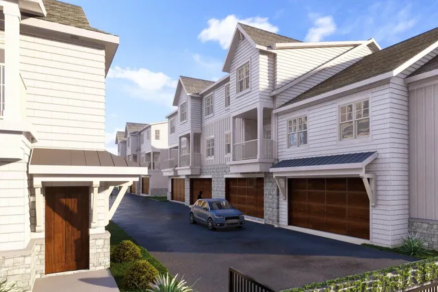 $1,589,000 | 204 Fontana Boulevard, Unit 2, Fontana, WI 53125