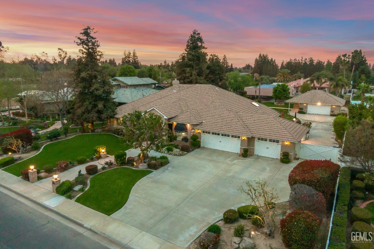 Undisclosed Address Bakersfield, CA 93314 - Photo 2 of 75