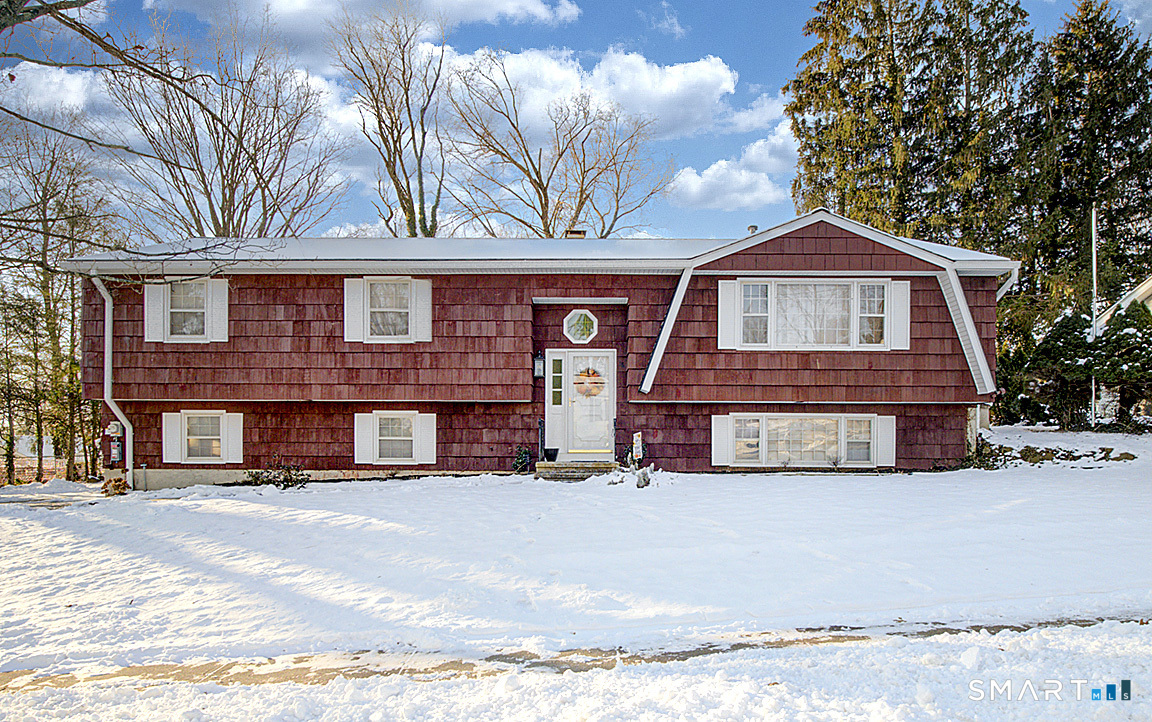18 Anns Farm Road Hamden, CT 06518 - Photo 1 of 1 Gallery Image 1