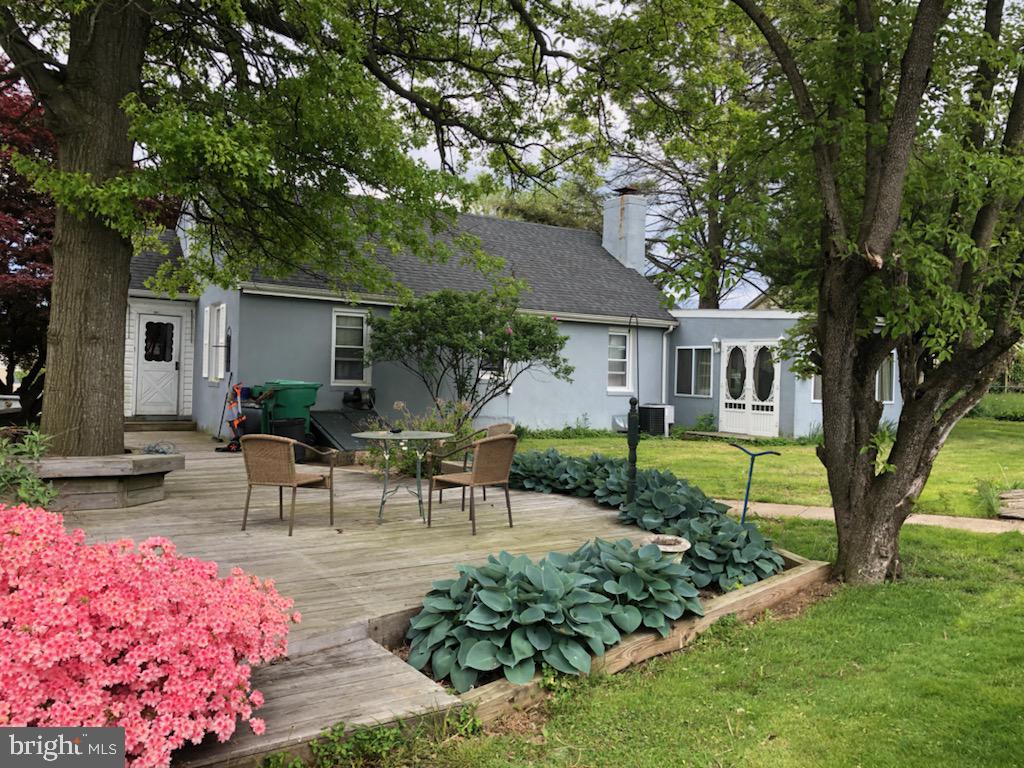 204 North Walnut Street Rising Sun, MD 21911 - Photo 15 of 19 Amazing deck