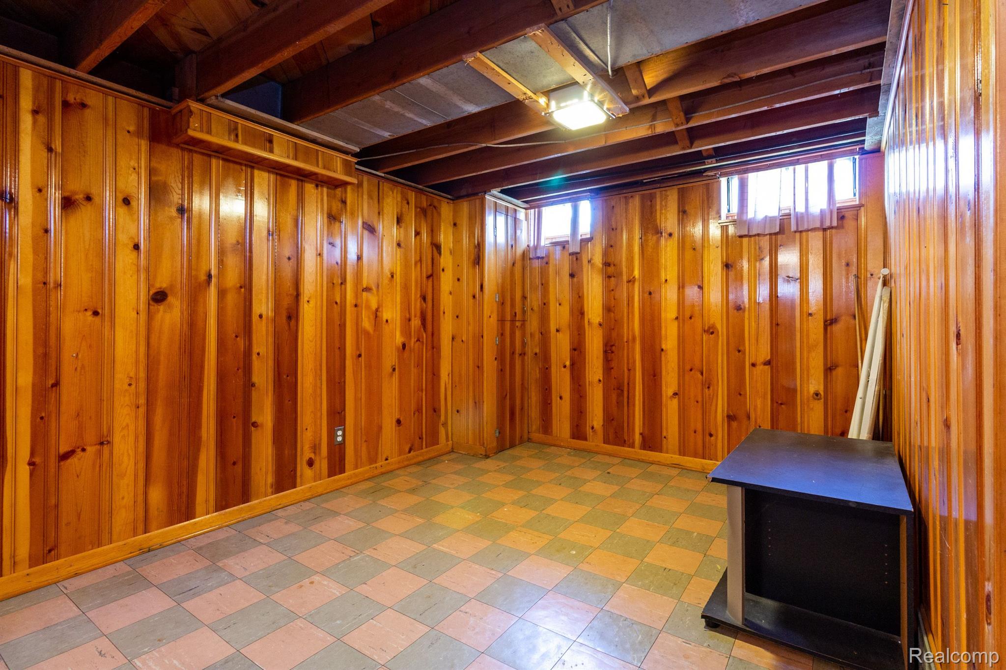 7363 Dale Center Line, MI 48015 - Photo 35 of 38 Gallery Image 35